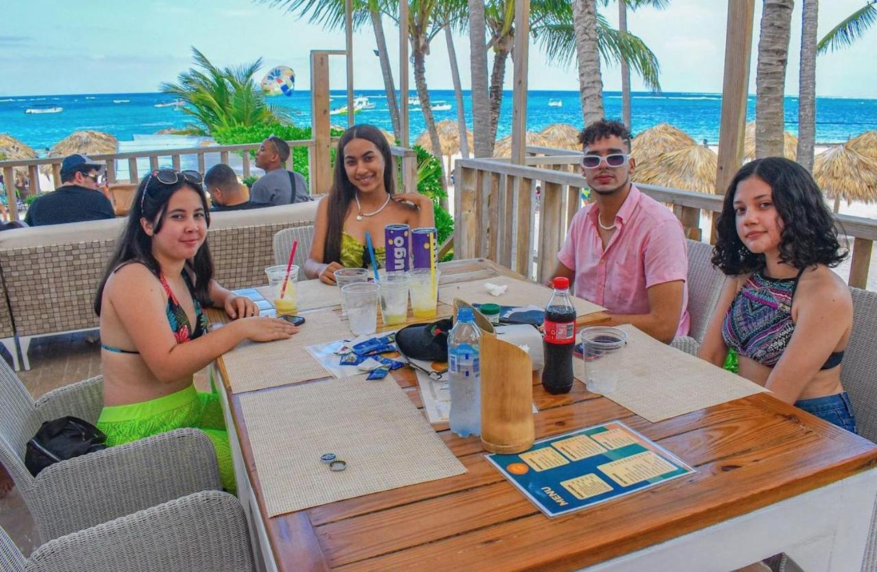 Los Corales Villas And Suites - Beach Club, Spa, Restaurants Punta Cana Exterior photo